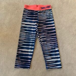 NIKE PRO Dri -Fit capris, Size Small